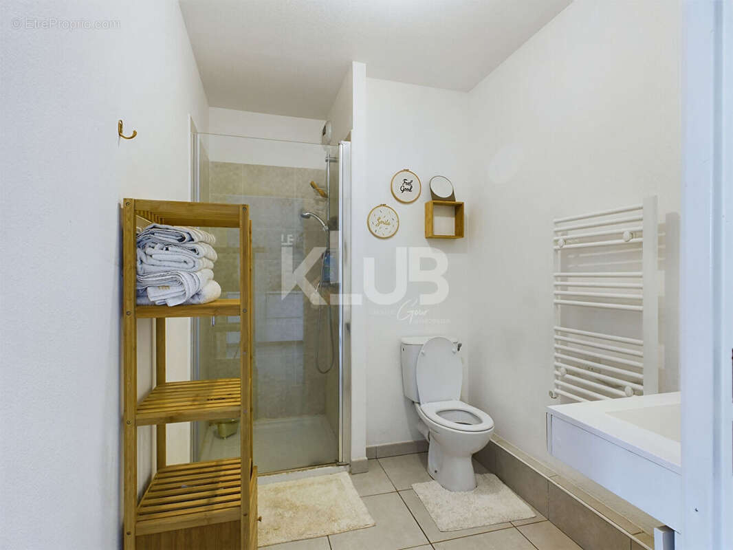 Appartement à MARSEILLE-3E