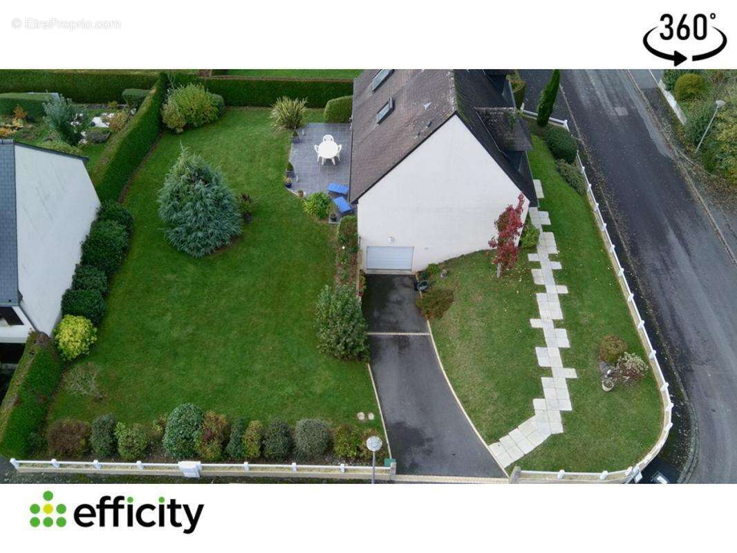 Maison à LA CHAPELLE-DES-FOUGERETZ