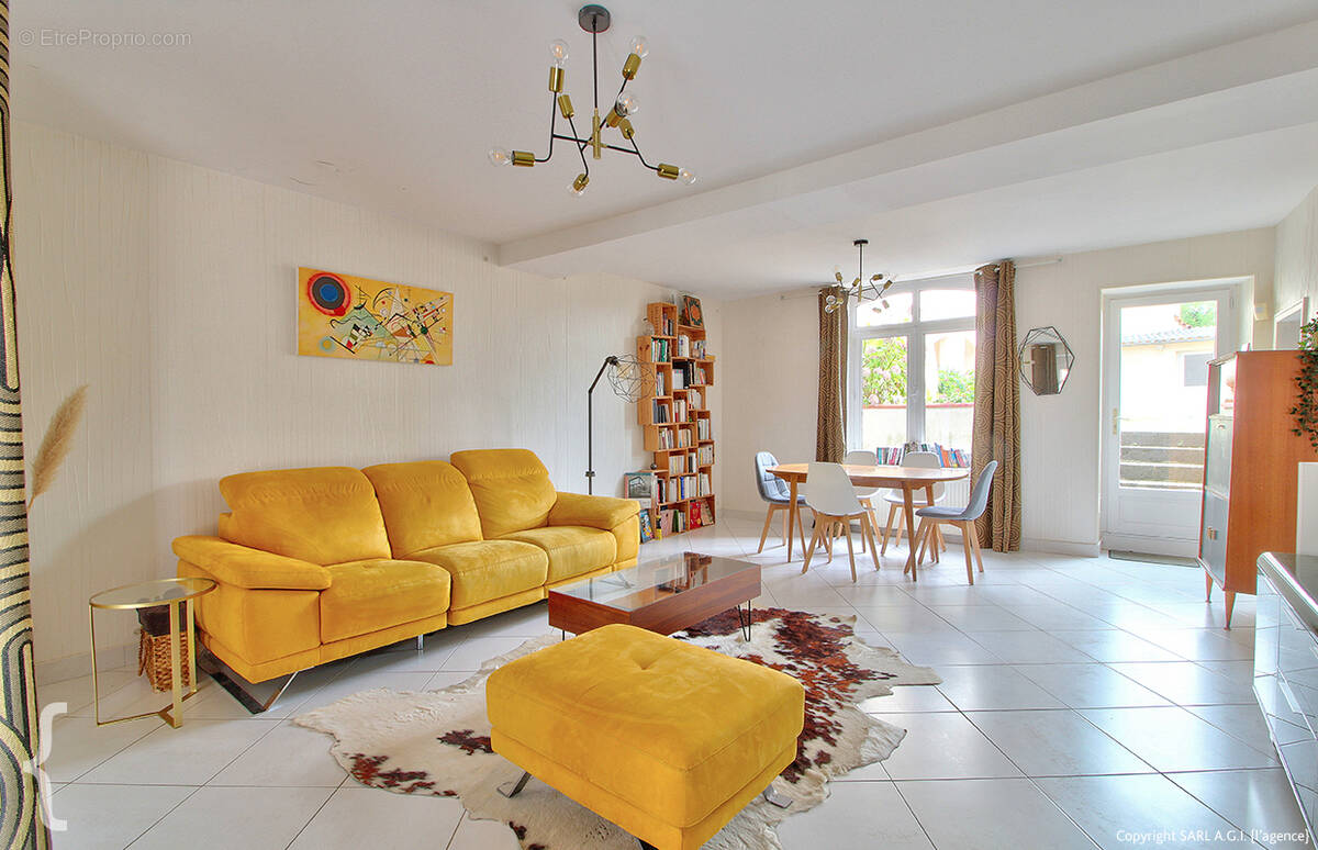 Maison à VERTAIZON