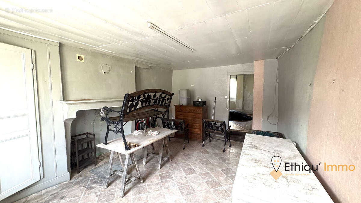 Maison à GRANCEY-SUR-OURCE
