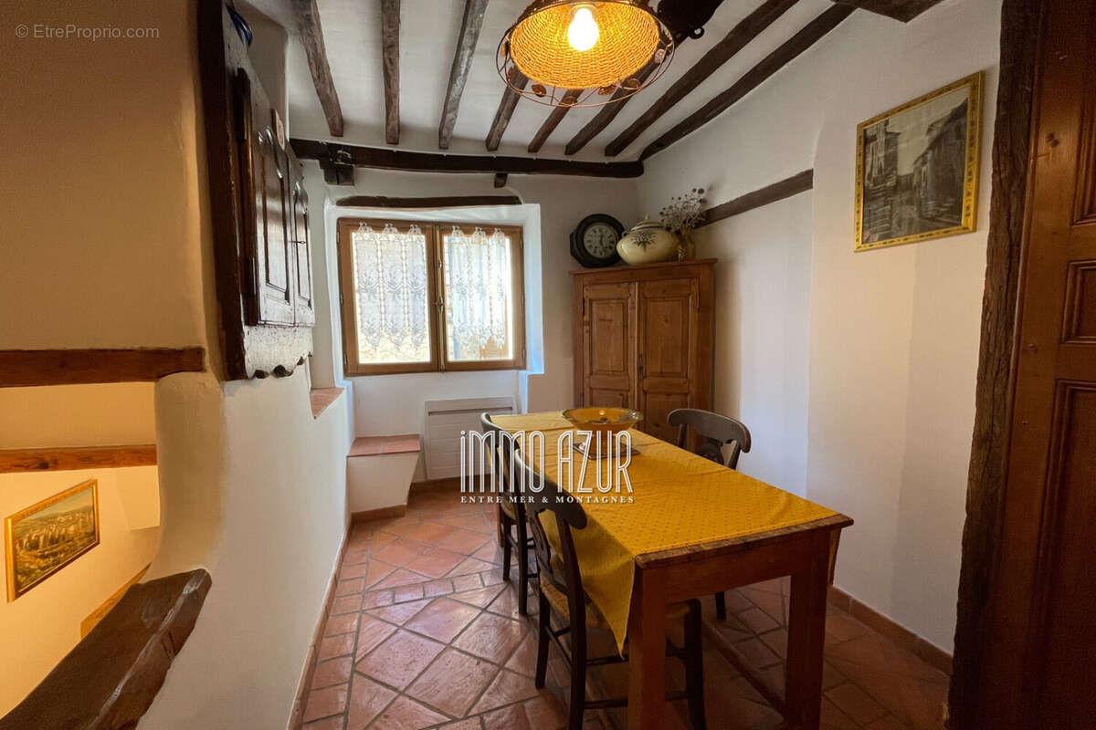 Appartement à TOURRETTES-SUR-LOUP