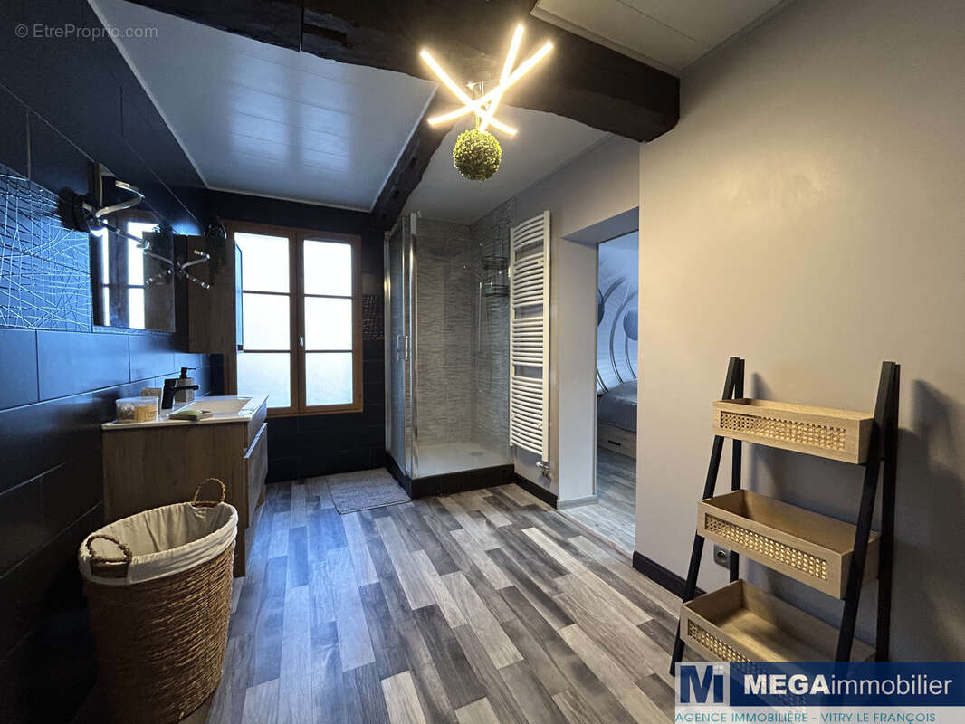  Jolie maison champenoise sur l'axe Vitry/Chalons. - photo 4