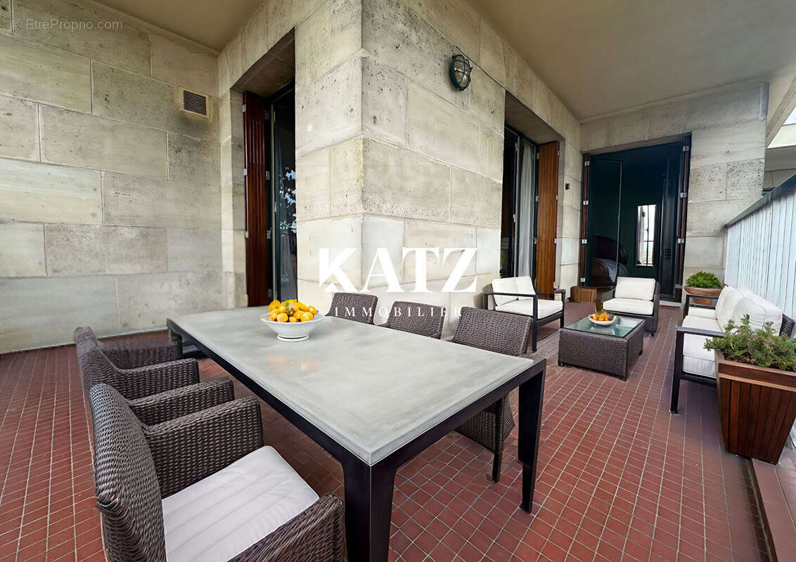 Appartement à GARCHES