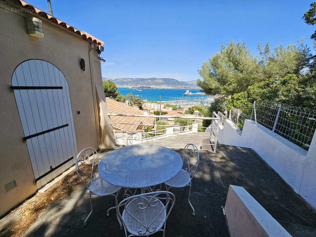 Maison à SAINT-MANDRIER-SUR-MER