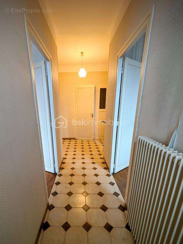 Maison à SAINT-PIERRE-LES-NEMOURS