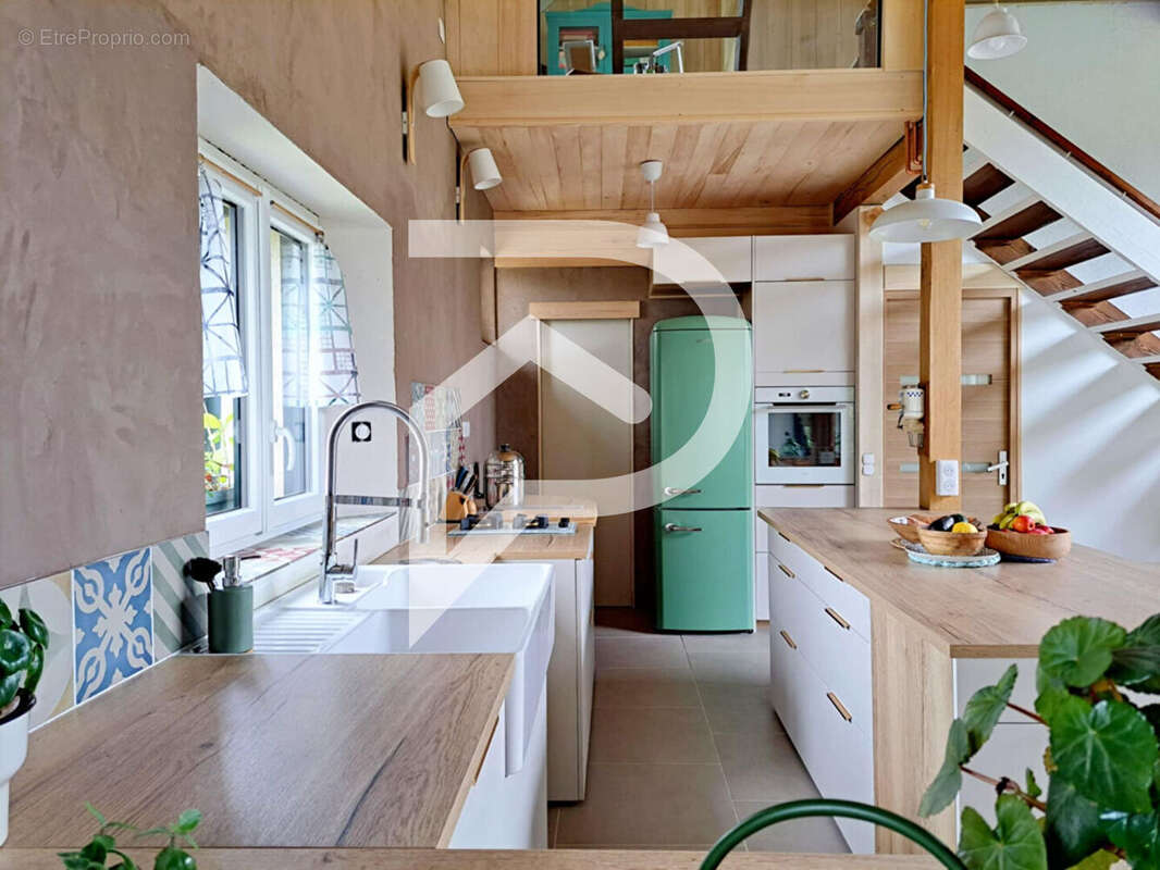 Maison à MILLY-SUR-THERAIN