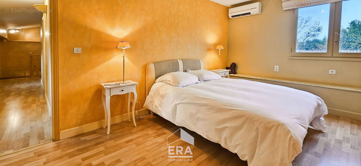 Maison à BLANQUEFORT