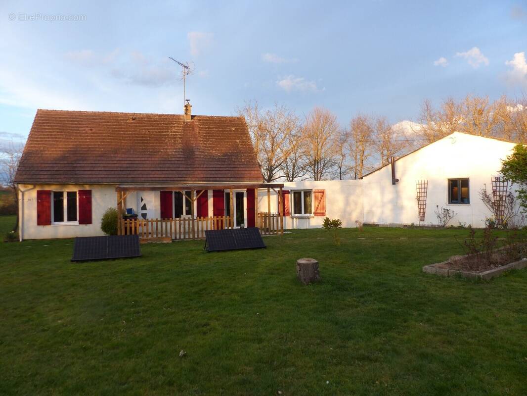 Maison à THEVET-SAINT-JULIEN