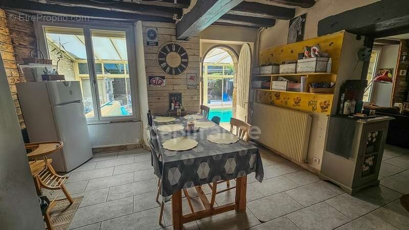 A vendre 8 pièces FONTAINE LA RIVIERE (91) Maison sur sous-sol avec cave voûtée et piscine - photo 4