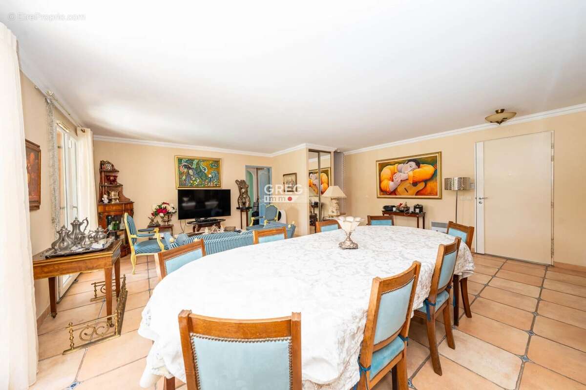 Maison à VILLENEUVE-LOUBET