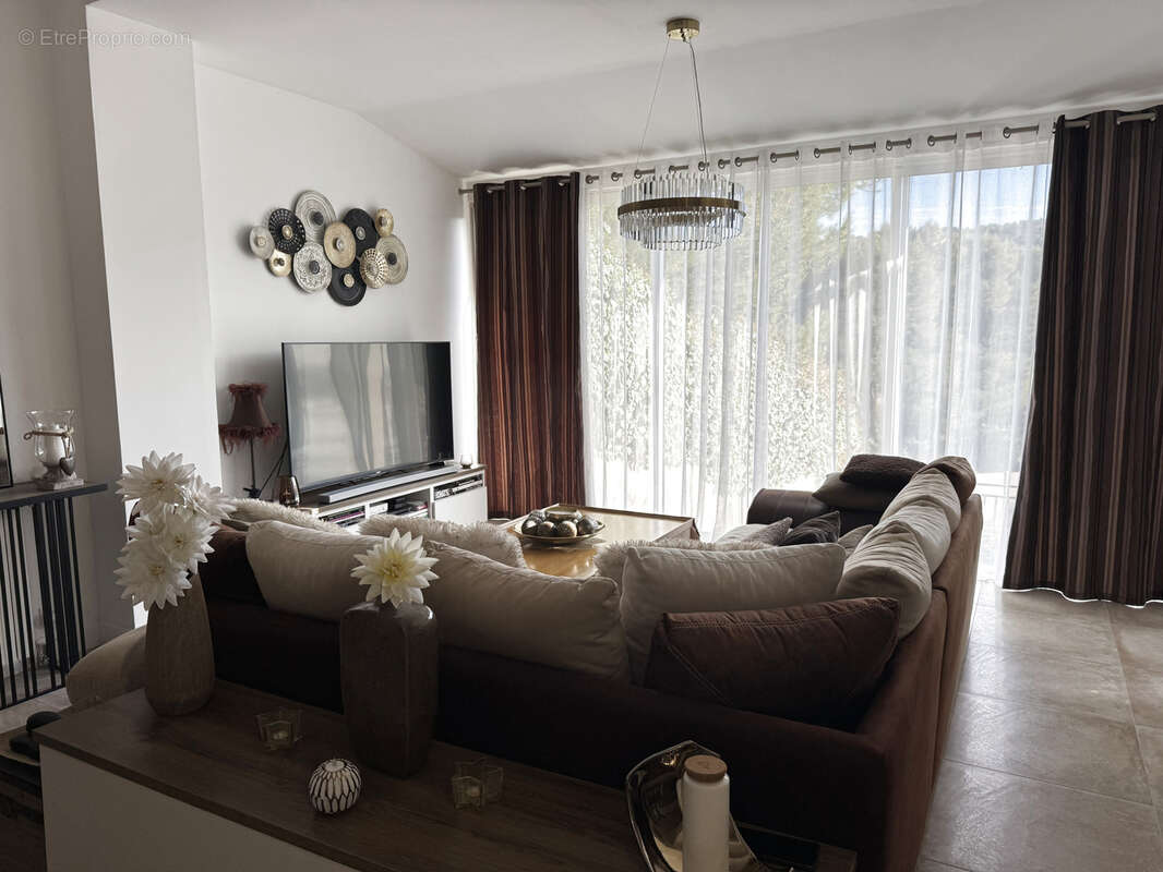 Maison à CARNOUX-EN-PROVENCE