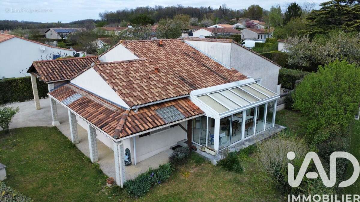 Photo 4 - Maison à SIREUIL