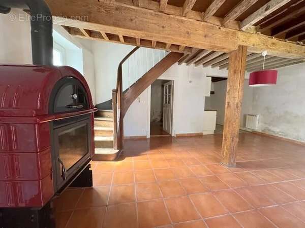 Maison 97 m² à La Motte-Saint-Martin  - photo 4