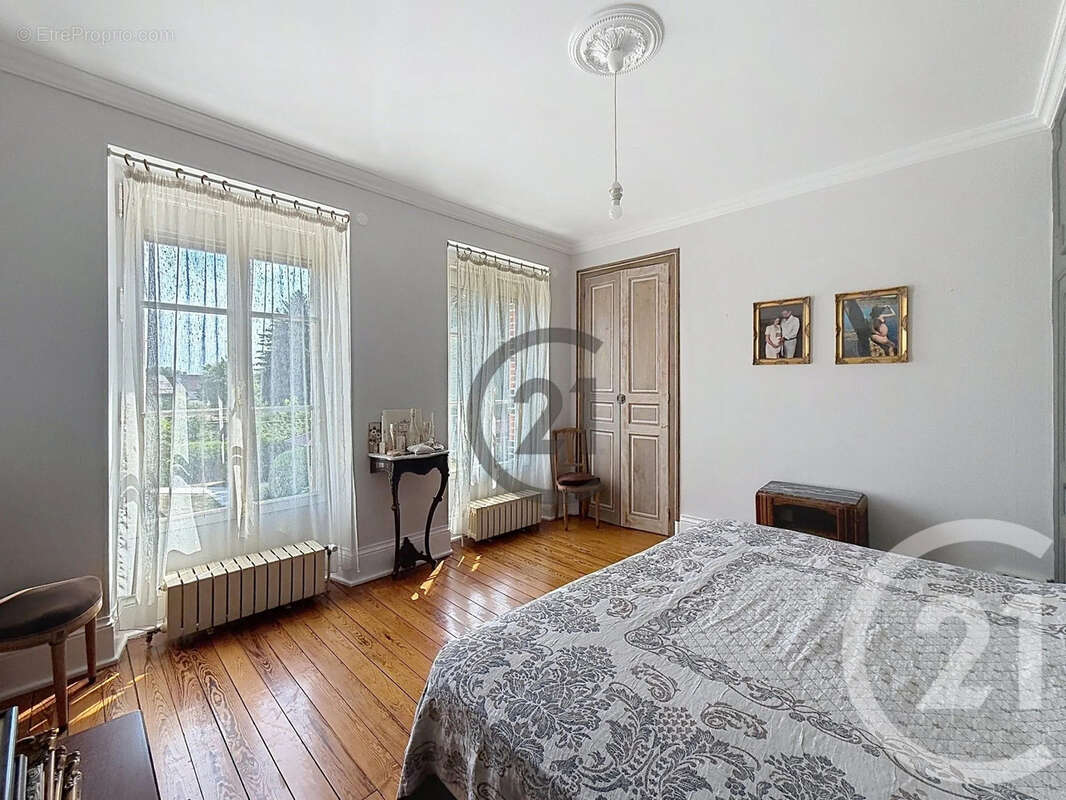 Maison 235 m² à Dierrey-Saint-Pierre  - photo 18
