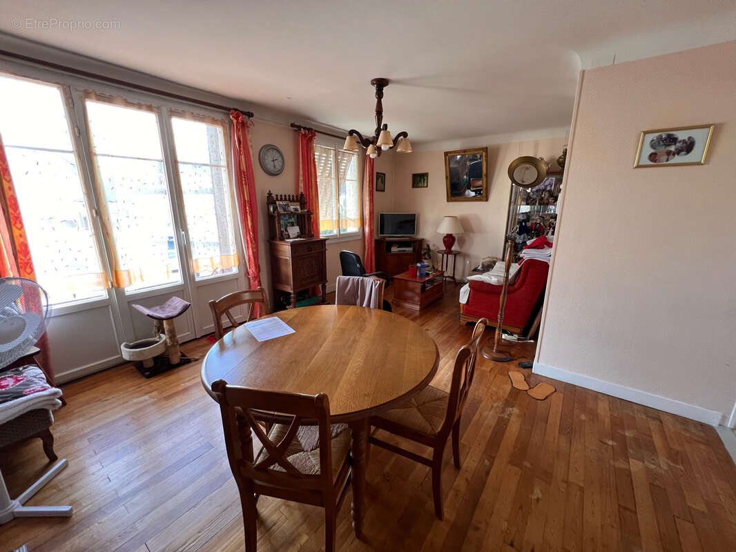Maison à DERVAL