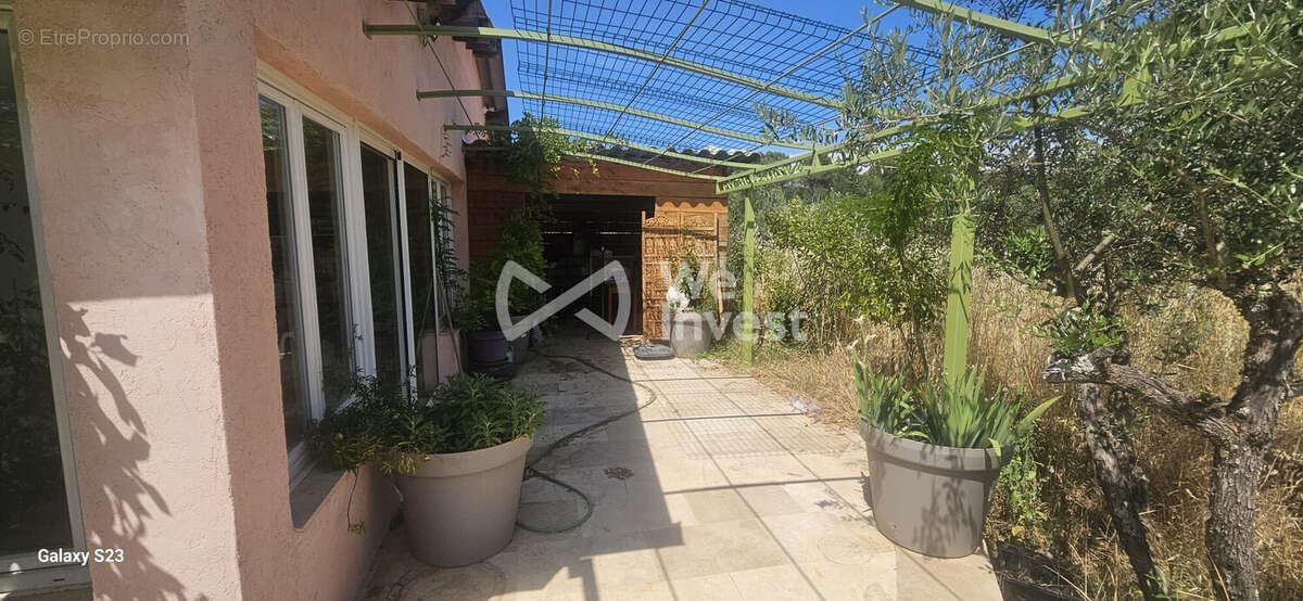Maison 105 m² à Saint-Maximin-La-Sainte-Baume  - photo 7