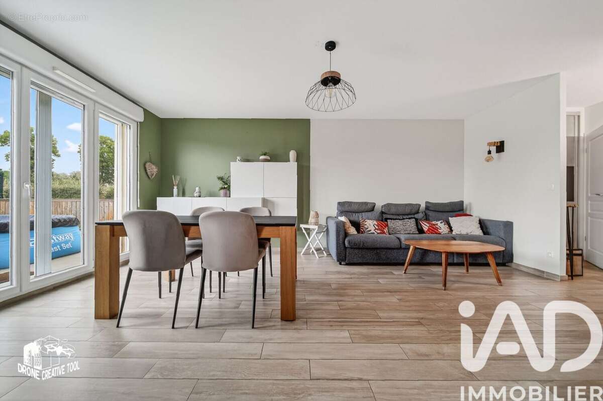 Photo 4 - Maison à METZERVISSE