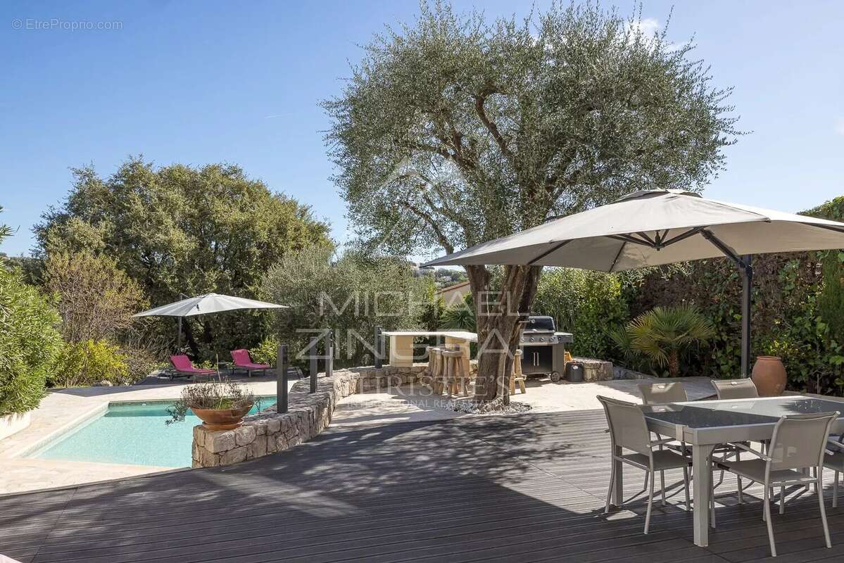 Maison à CAGNES-SUR-MER