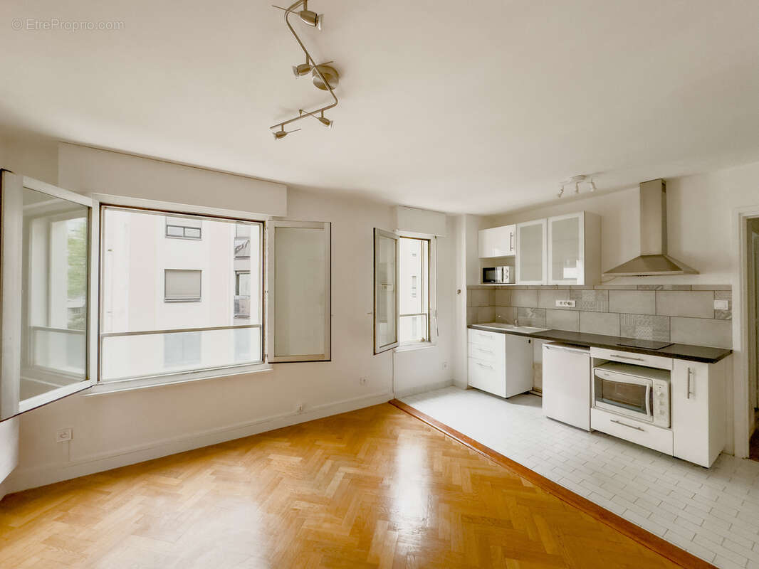 Appartement à LYON-6E