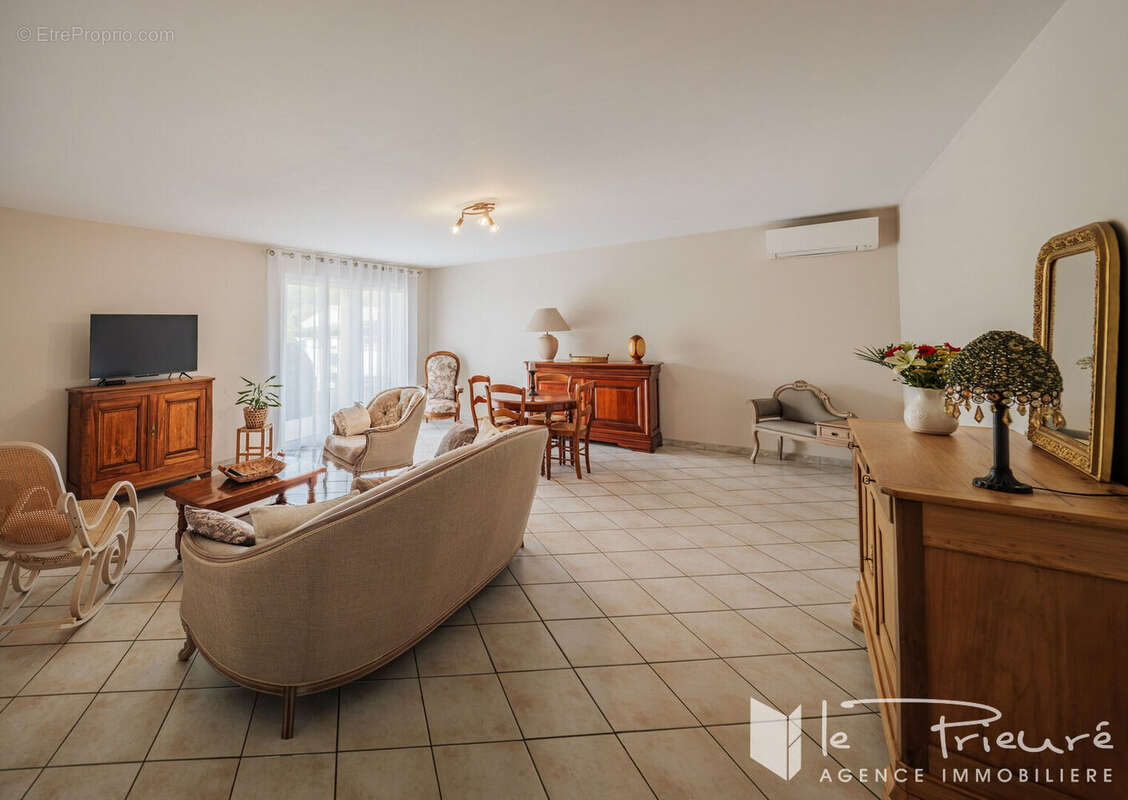 Maison à LESCURE-D'ALBIGEOIS