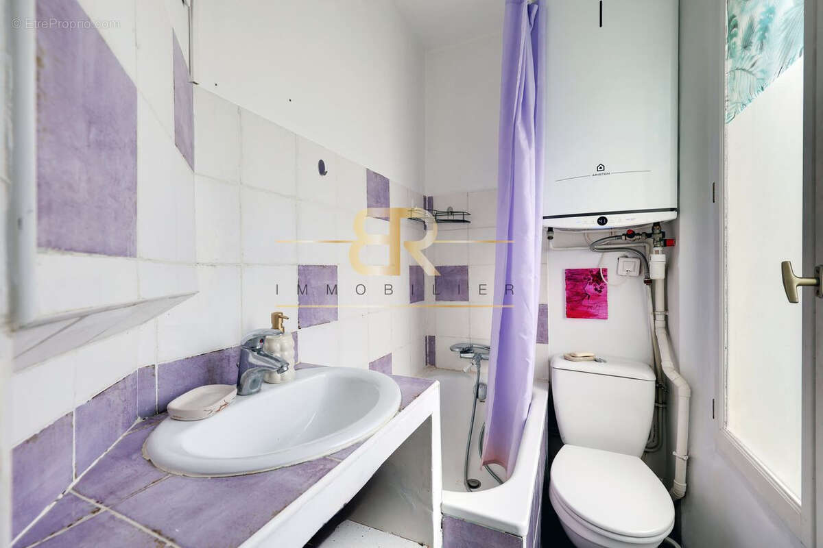 Appartement à PARIS-18E