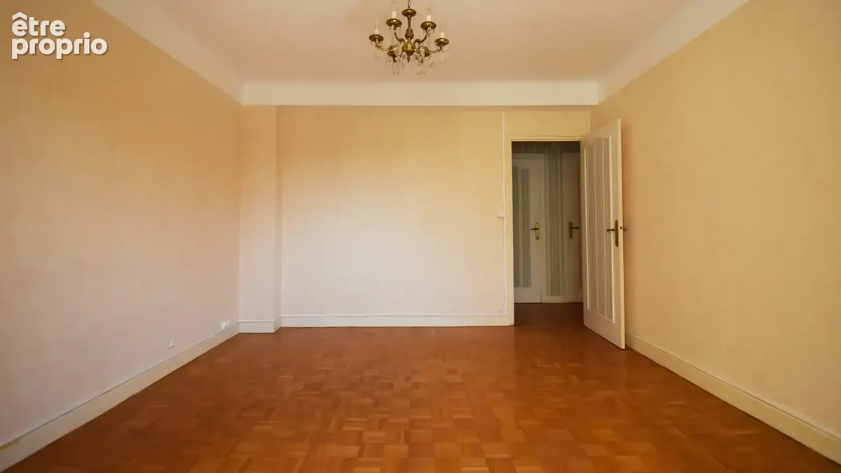 Vente appartement T2 en hypercentre de Vichy avec terrasse - photo 8