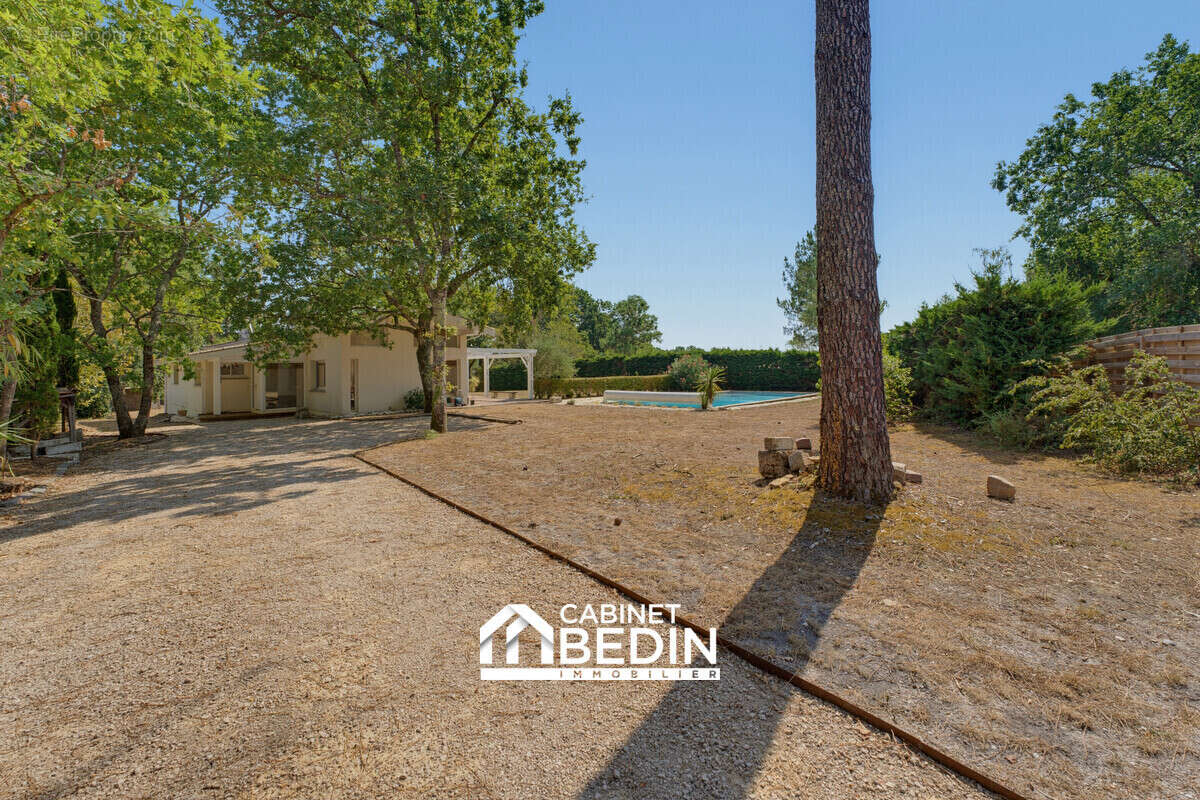 Maison 153 m² à La Brede  - photo 3