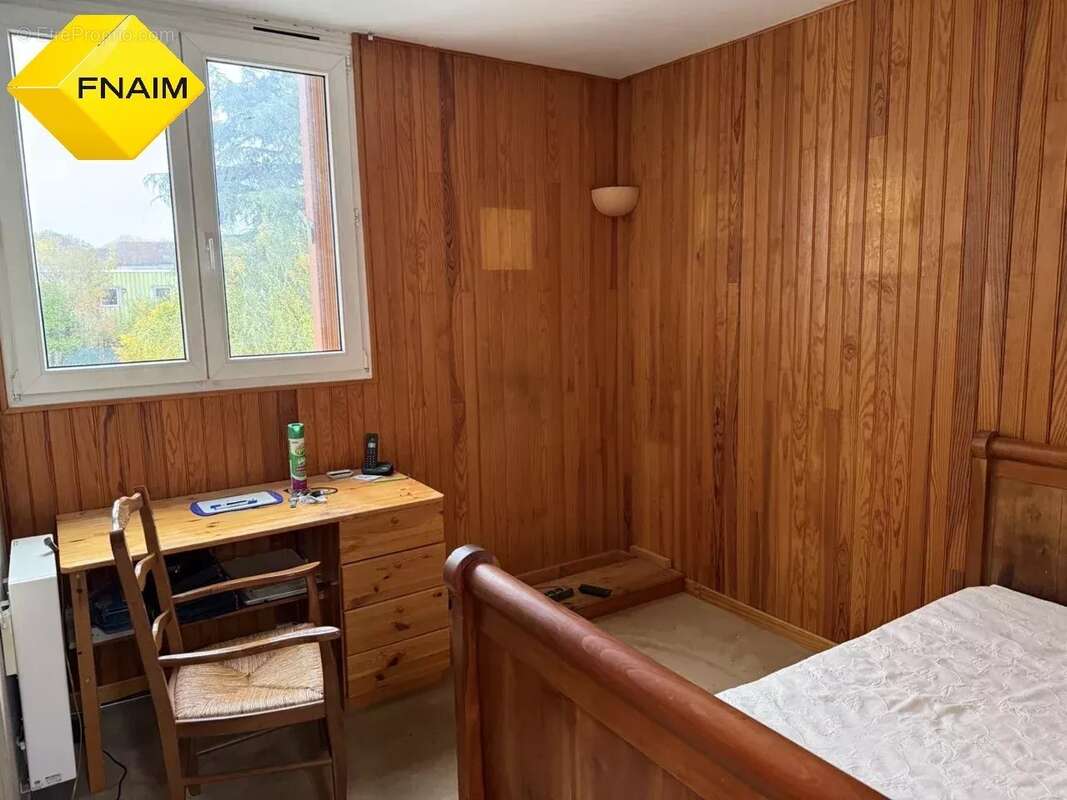 Appartement à SAULX-LES-CHARTREUX