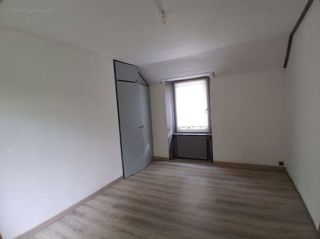 Maison à VOUJEAUCOURT