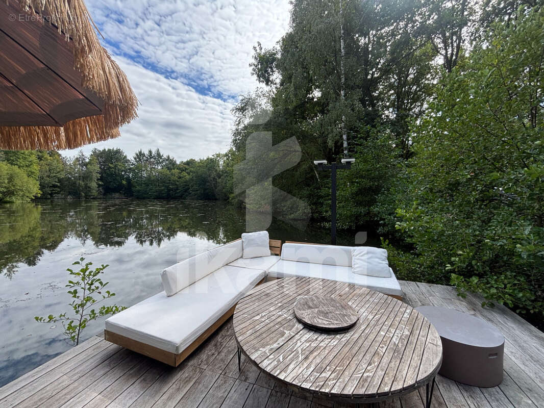 Maison à PIERREFITTE-SUR-SAULDRE