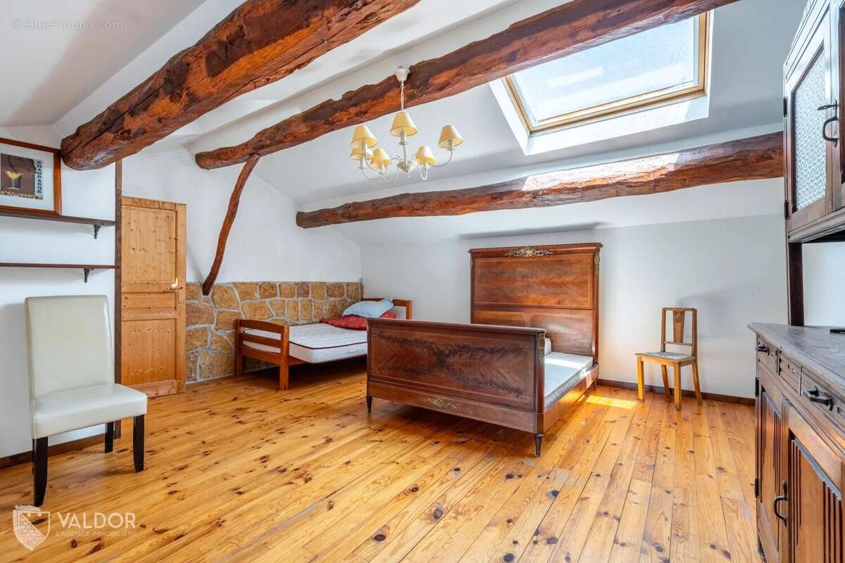 Maison à VILLEFRANCHE-SUR-SAONE