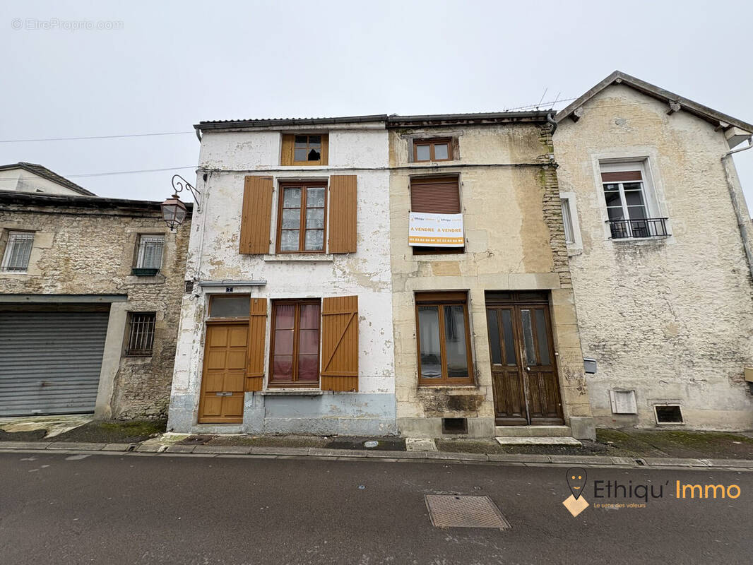 Maison à BAR-SUR-AUBE
