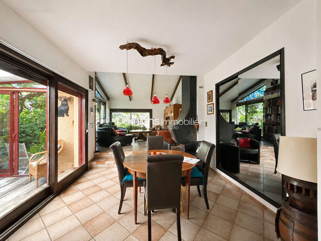Maison 140 m² à Palau-Del-Vidre  - photo 7