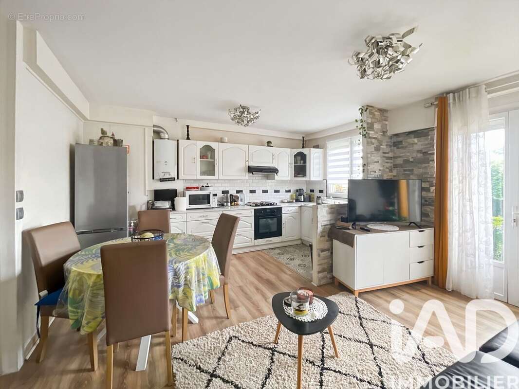 Photo 3 - Appartement à MONTFERMEIL