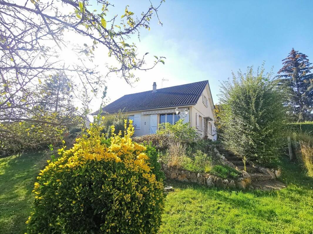 Maison à LA BONNEVILLE-SUR-ITON