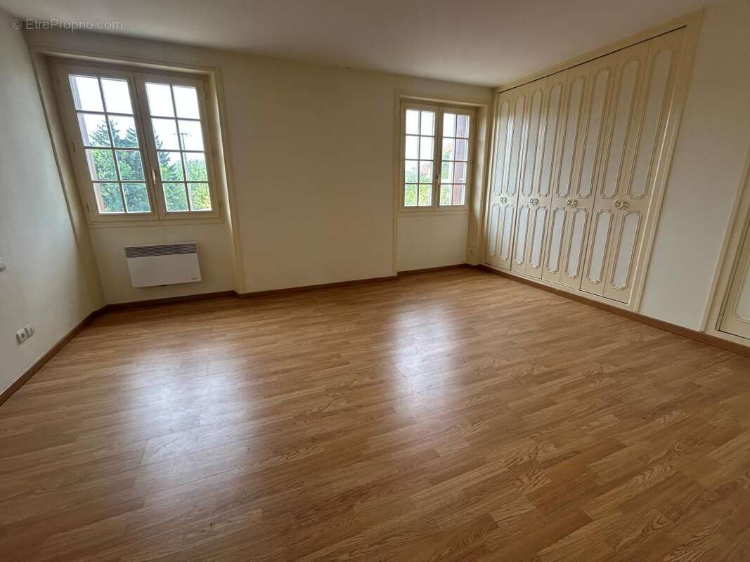 Maison 130 m² à Dormans  - photo 6