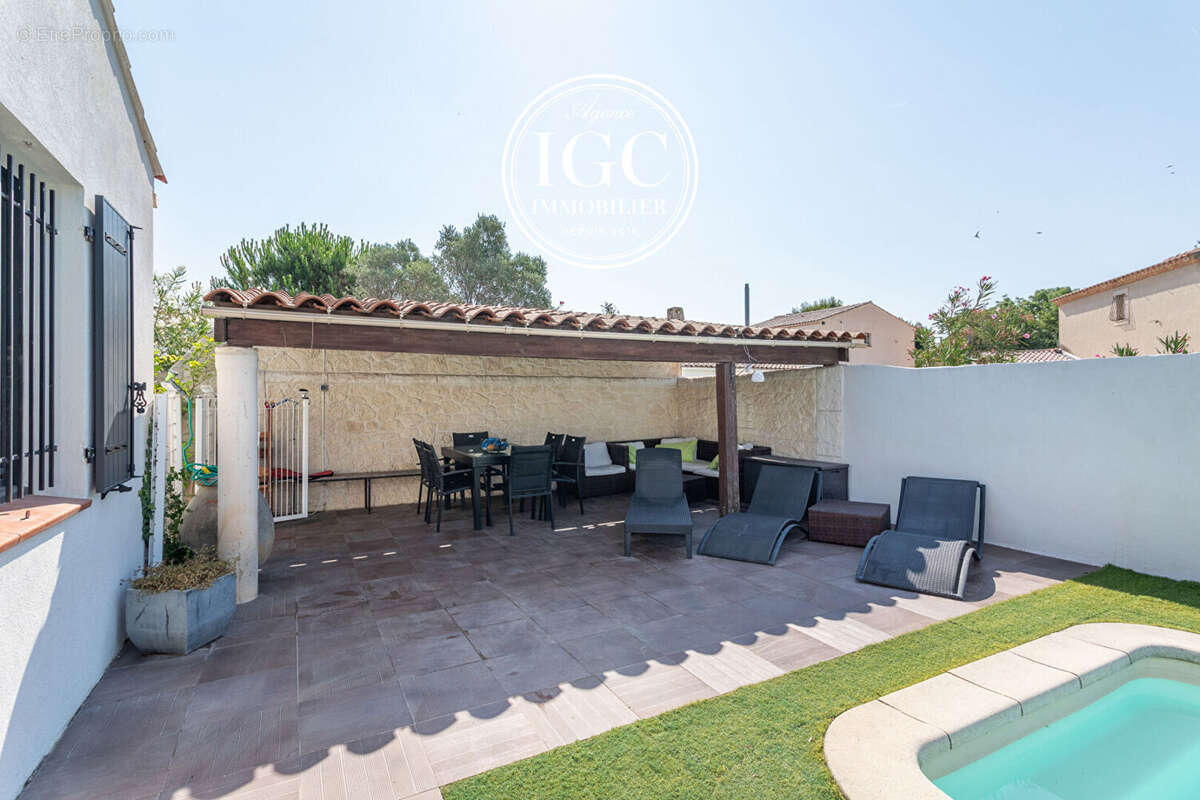 Maison Type 5 - 117m² - piscine - 445m² terrain - Marignane - photo 3