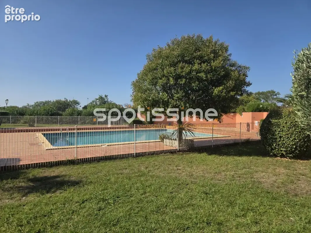 CAP D'AGDE - Résidence du Golfe - Appartement T2 en rez-de-jardin avec piscine et parking - photo 3