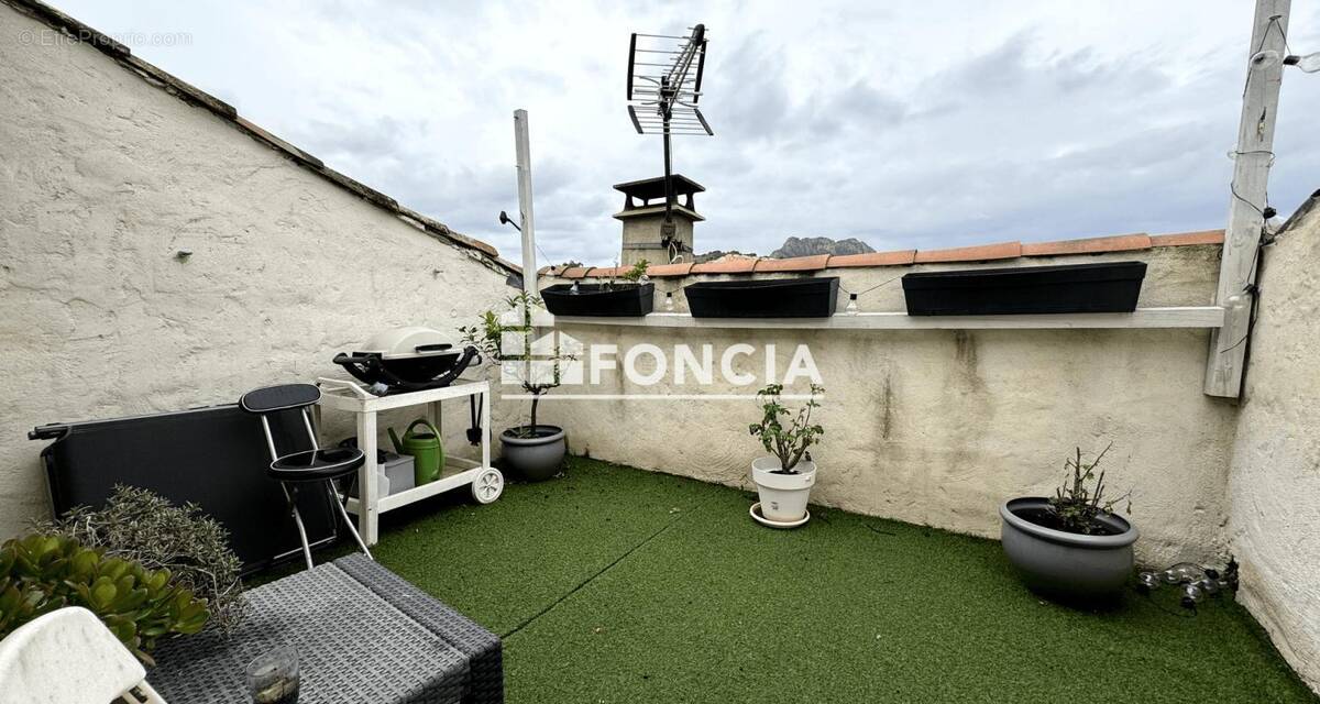 Appartement à ROQUEBRUNE-SUR-ARGENS