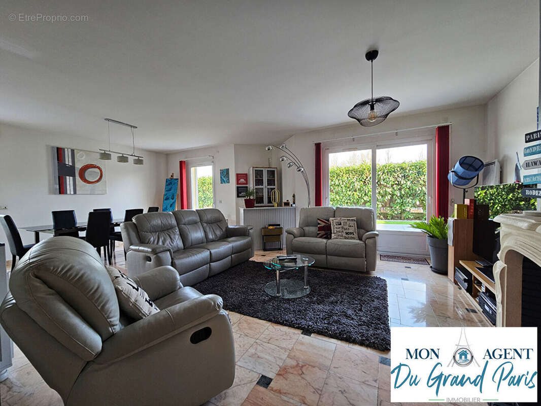 Maison à TOUSSUS-LE-NOBLE