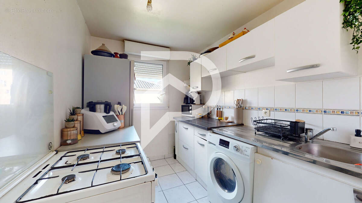 Appartement à CHANTELOUP-LES-VIGNES