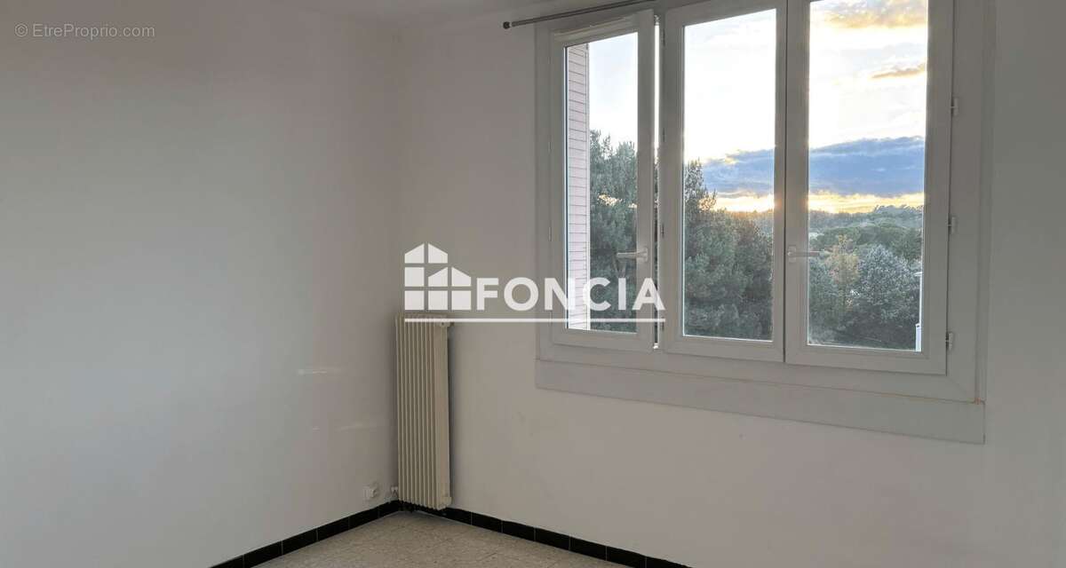 Appartement à PONT-SAINT-ESPRIT