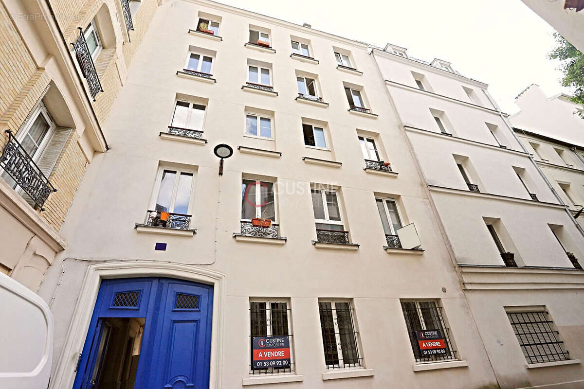 Appartement à PARIS-18E