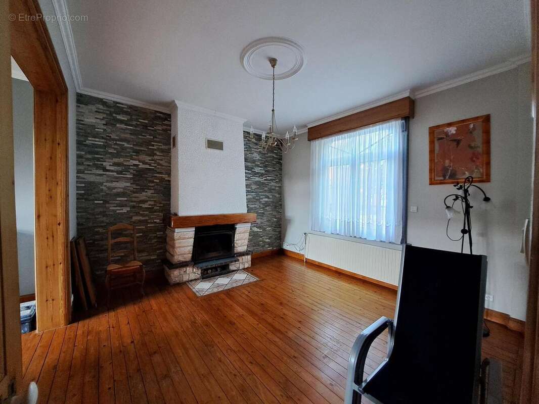 Photo 4