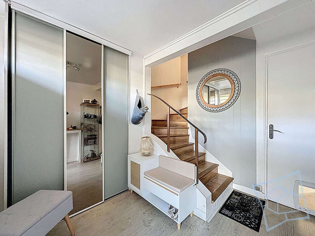 Maison à CERNAY-LA-VILLE