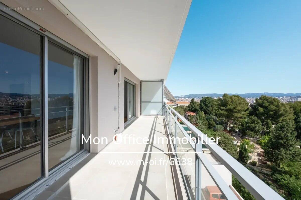 Appartement à MARSEILLE-6E