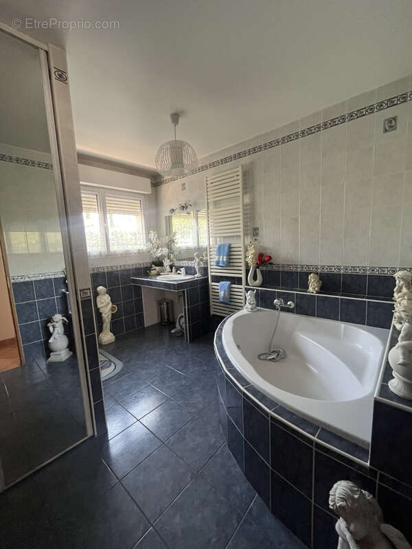 Superbe villa 4 faces de plain-pied — Type F5 avec piscine et garage - photo 14