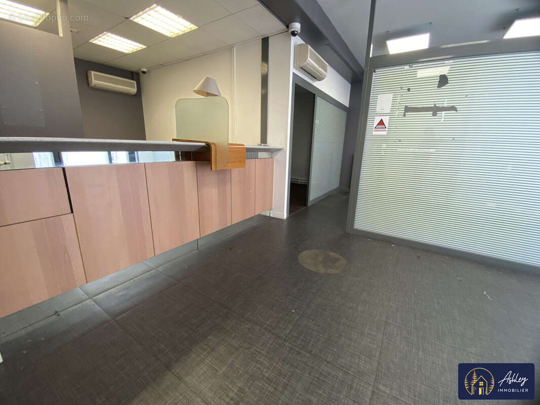 Immeuble 186 m² BORT-LES-ORGUES - Appartement à BORT-LES-ORGUES