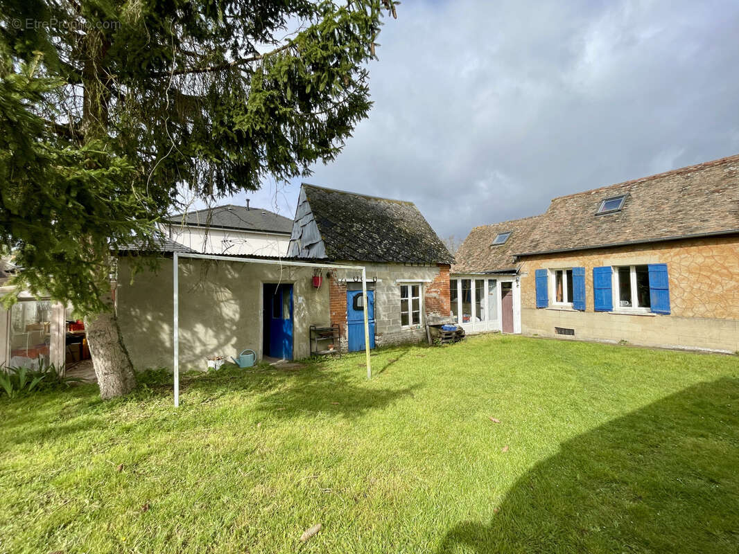 Maison à REUILLY