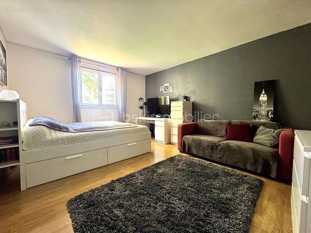 Maison à MAROLLES-EN-HUREPOIX